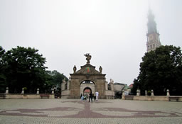 Entrada al santuario de Czestochowa