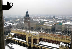 Plaza del Mercado de Cracovia en invierno