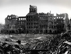 Ruínas de Varsovia tras la Guerra Mundial